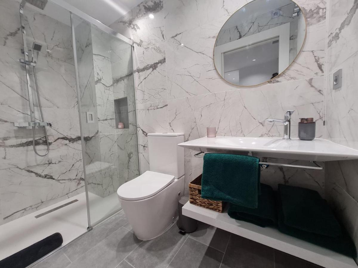 Loftinmalaga Aparthotel Kültér fotó