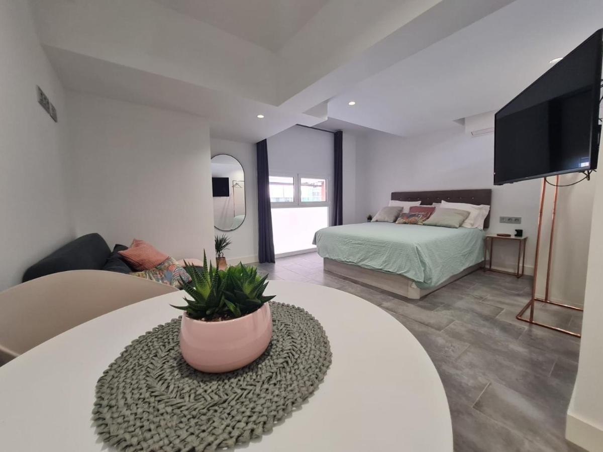 Loftinmalaga Aparthotel Kültér fotó