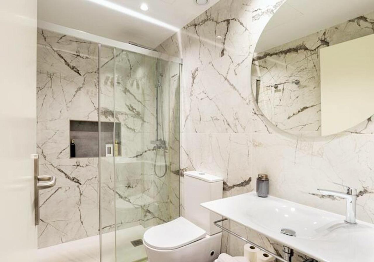 Loftinmalaga Aparthotel Kültér fotó